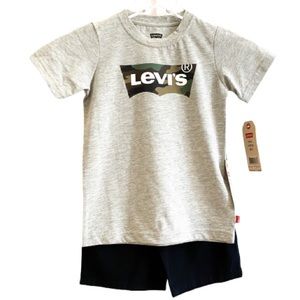 NEW! Boys 2 pc Levi’s Shorts Set